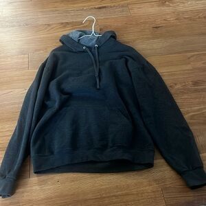 Men’s athletic grey sweatshirt